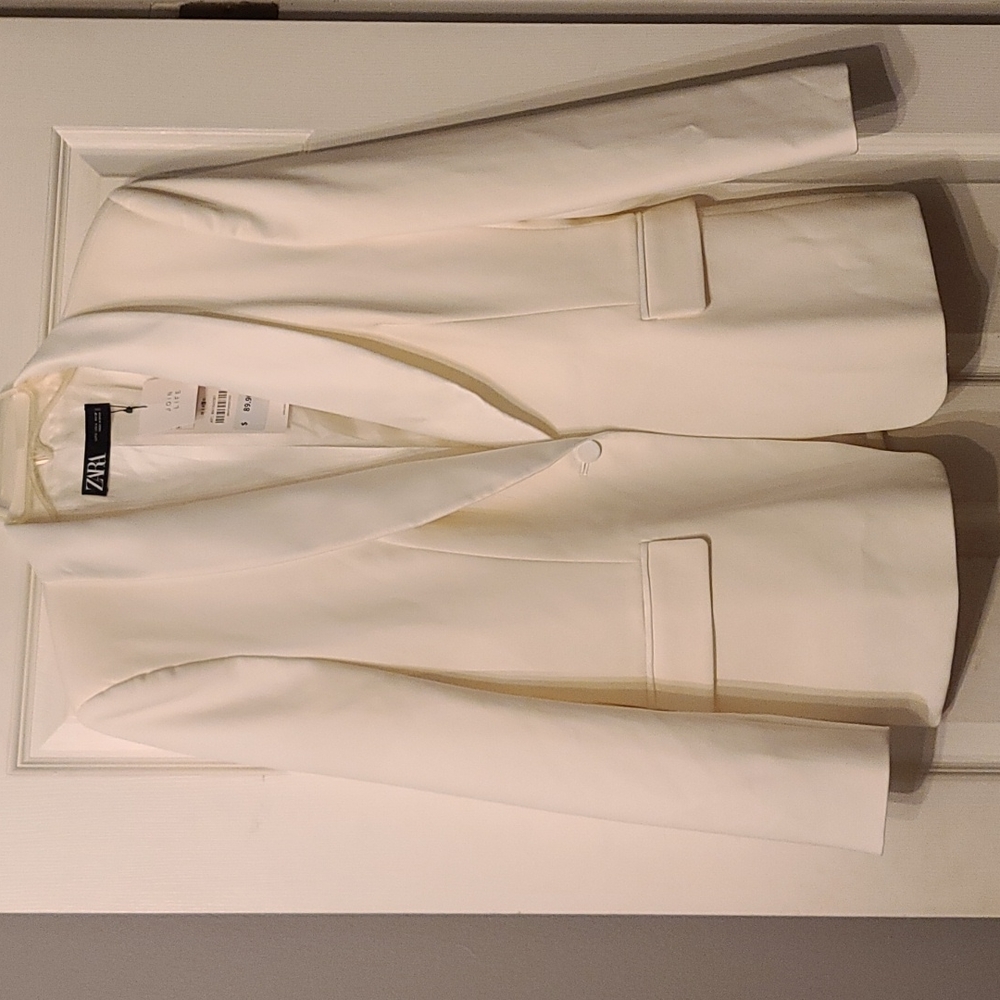 NWT Zara Tuxedo Oyster Color Blazer Size Large